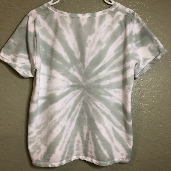 tie-dye shirt - Picture 2 of 3